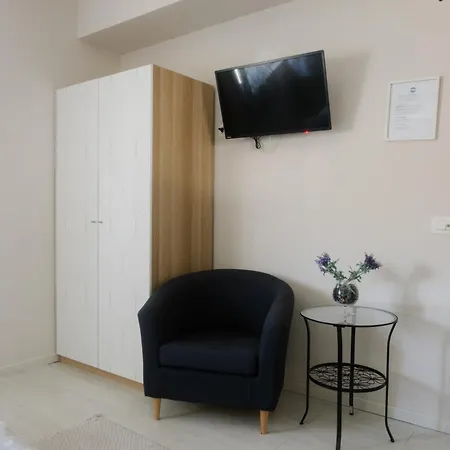 Geolja Bed & Breakfast 3*