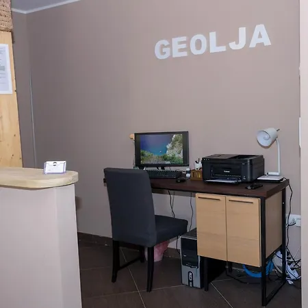 לינה וארוחת בוקר Geolja